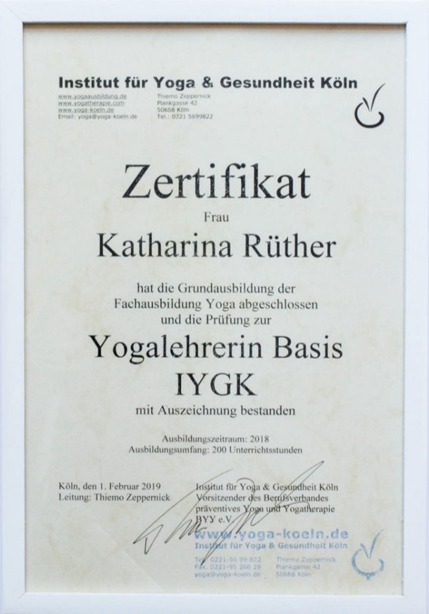 Zertifikat Yogalehrerin Basis Katharina Ruether