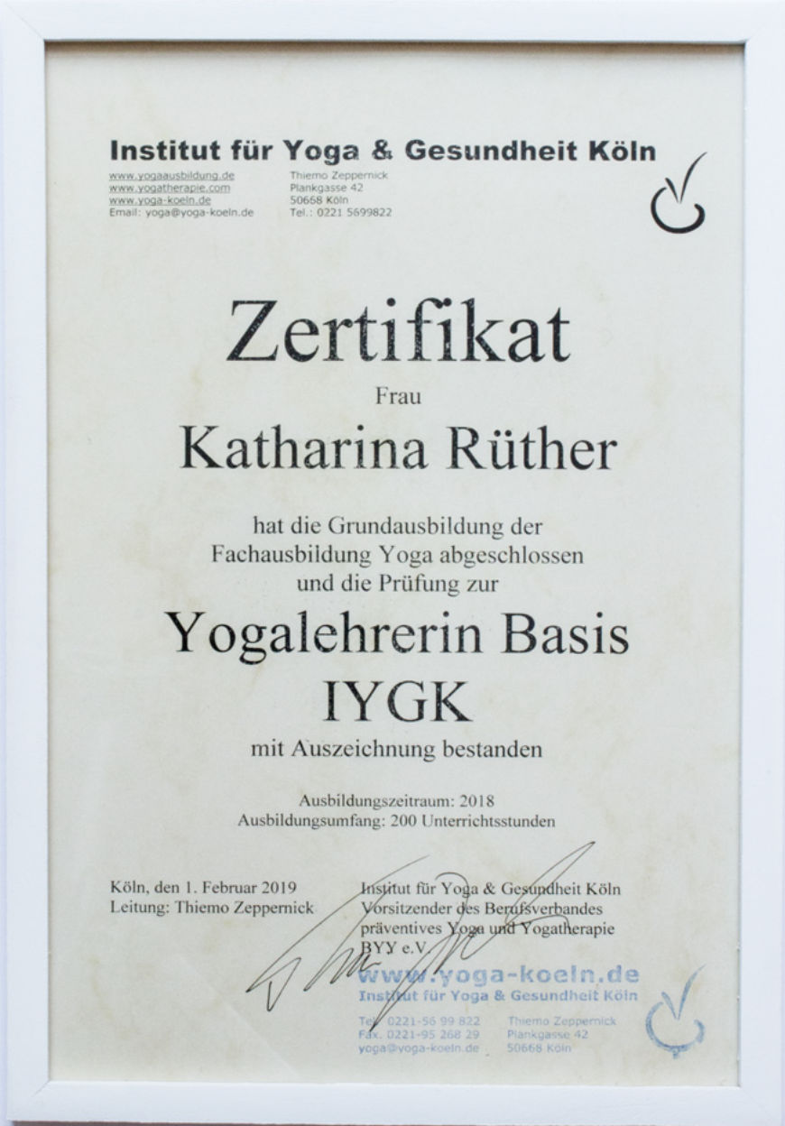 Zertifikat Yogalehrerin Advanced Institut für Yoga und Gesundheit Köln